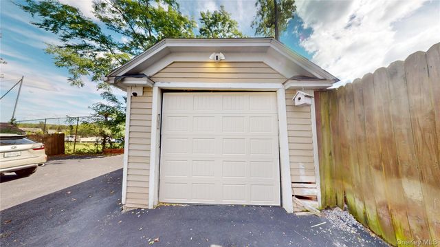 88 Grand Avenue, Middletown, NY 10940