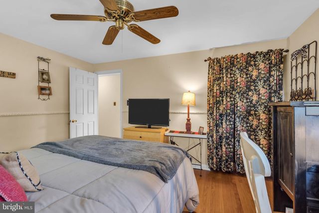 19 TIMBER CREEK RD, Stratford, NJ 08084