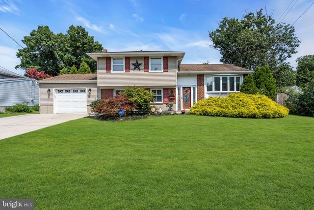 19 TIMBER CREEK RD, Stratford, NJ 08084