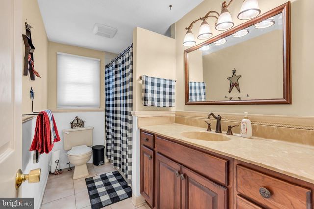 19 TIMBER CREEK RD, Stratford, NJ 08084