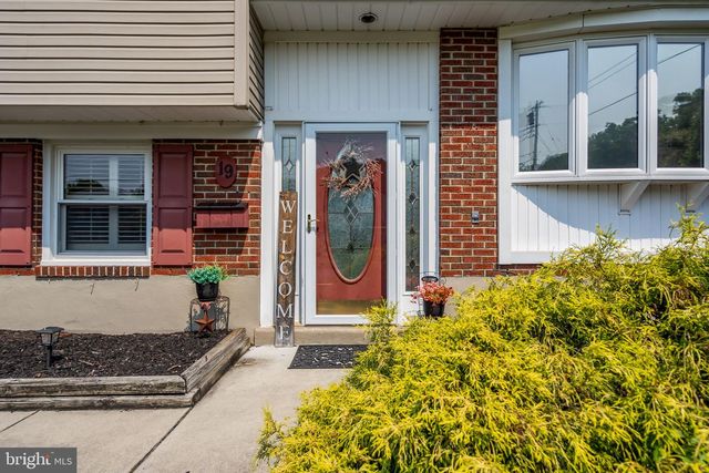 19 TIMBER CREEK RD, Stratford, NJ 08084