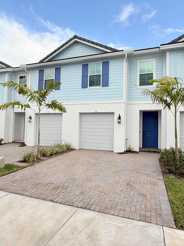 121 SE Birch Terrace, Stuart, FL 34997