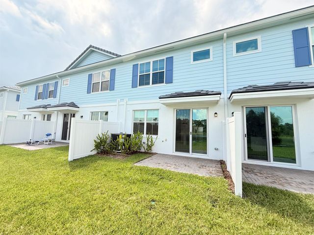 121 SE Birch Terrace, Stuart, FL 34997