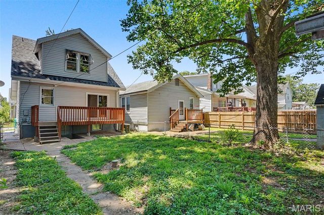 5325 Blow Street, St Louis, MO 63109