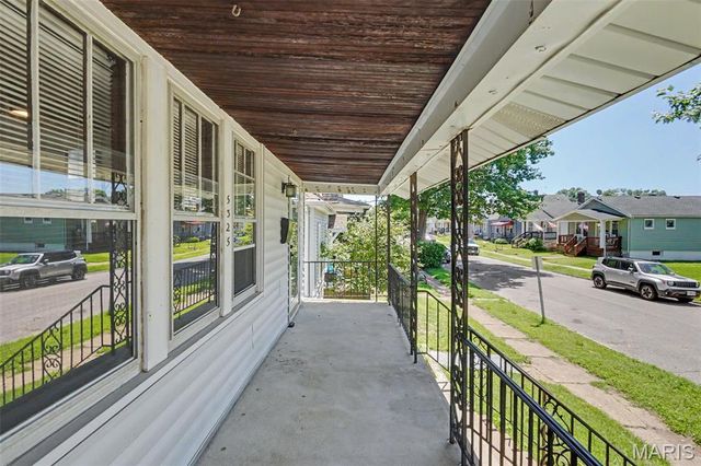 5325 Blow Street, St Louis, MO 63109