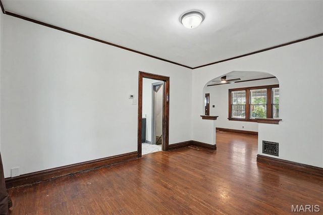 5325 Blow Street, St Louis, MO 63109