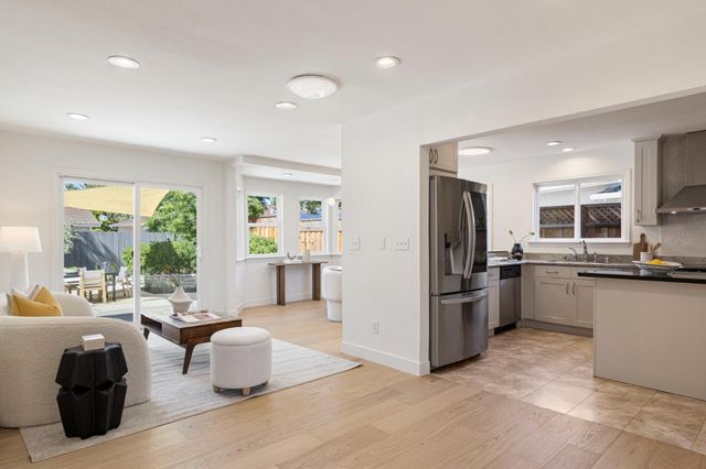 601 Spar Drive, Redwood City, CA 94065