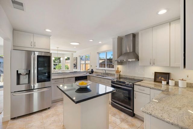 601 Spar Drive, Redwood City, CA 94065