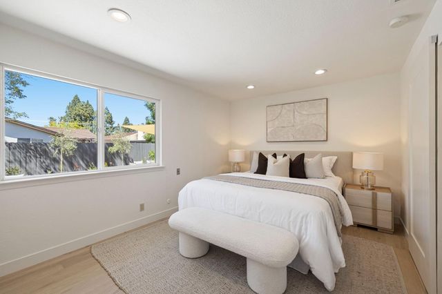 601 Spar Drive, Redwood City, CA 94065