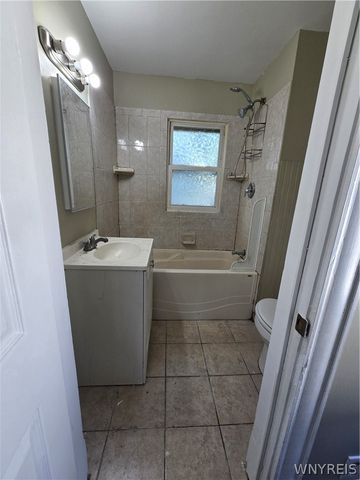 1869 Cleveland Avenue, Niagara Falls, NY 14305