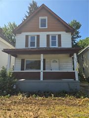 1869 Cleveland Avenue, Niagara Falls, NY 14305