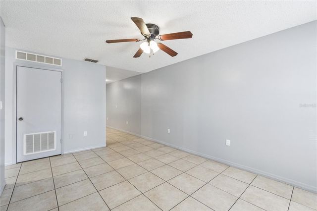 25 LAKE VILLA WAY, Kissimmee, FL 34743