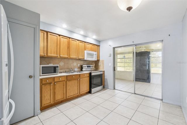 25 LAKE VILLA WAY, Kissimmee, FL 34743
