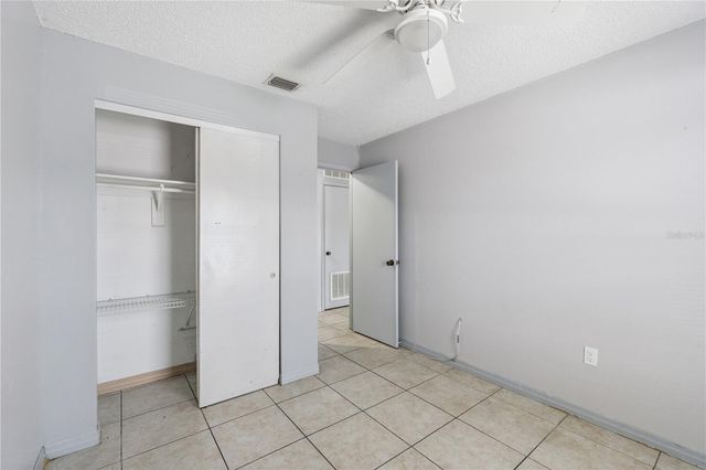 25 LAKE VILLA WAY, Kissimmee, FL 34743