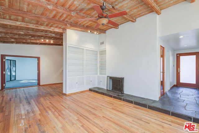 15511 Woodcrest Drive, Sherman Oaks, CA 91403