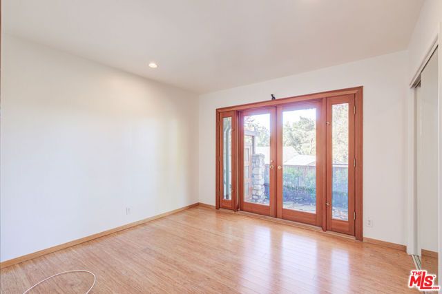 15511 Woodcrest Drive, Sherman Oaks, CA 91403