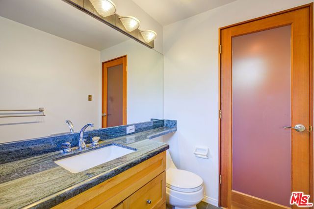 15511 Woodcrest Drive, Sherman Oaks, CA 91403