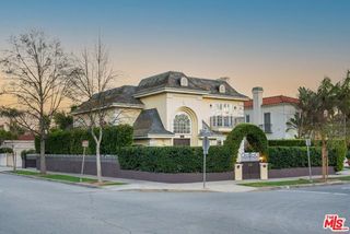 200 S Almont Drive, Beverly Hills, CA 90211