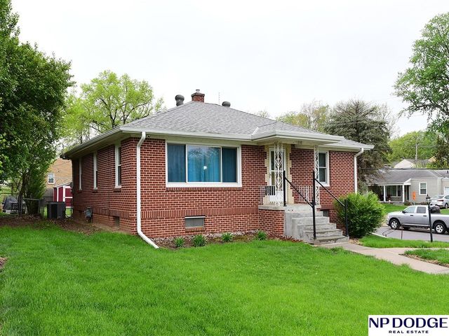 4949 Pratt Street, Omaha, NE 68104