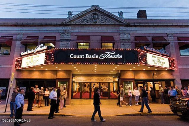 34 Rector Place, Red Bank, NJ 07701