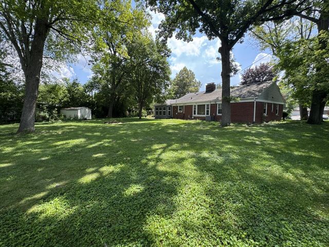 2114 W 3rd Place, Hobart, IN 46342