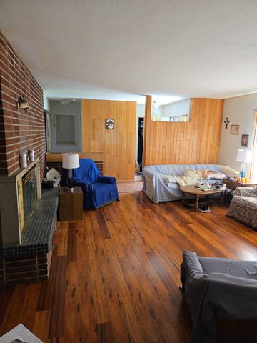 2114 W 3rd Place, Hobart, IN 46342
