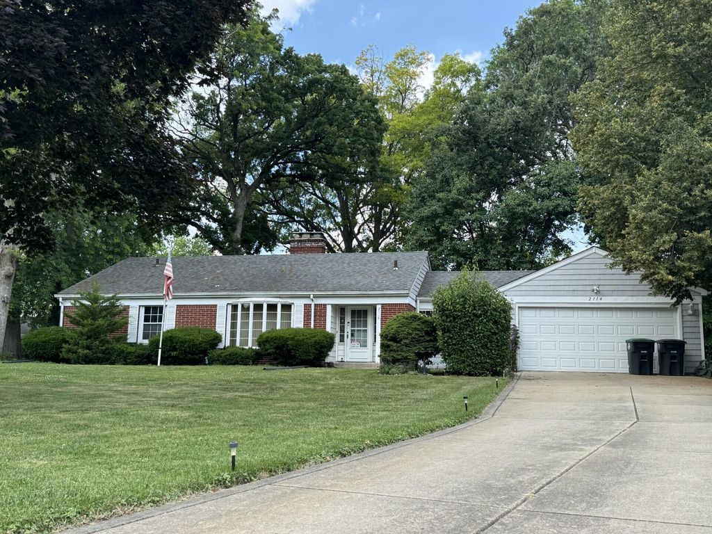2114 W 3rd Place, Hobart, IN 46342