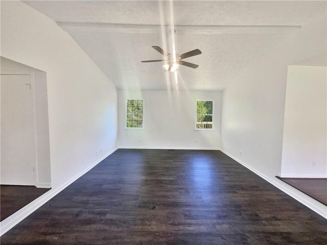 294 Farm Ridge NE Drive, Woodstock, GA 30188