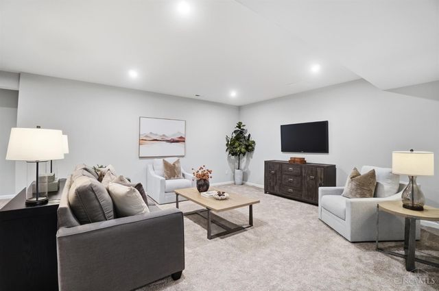 8050 Duke Boulevard, Deerfield Twp., OH 45040