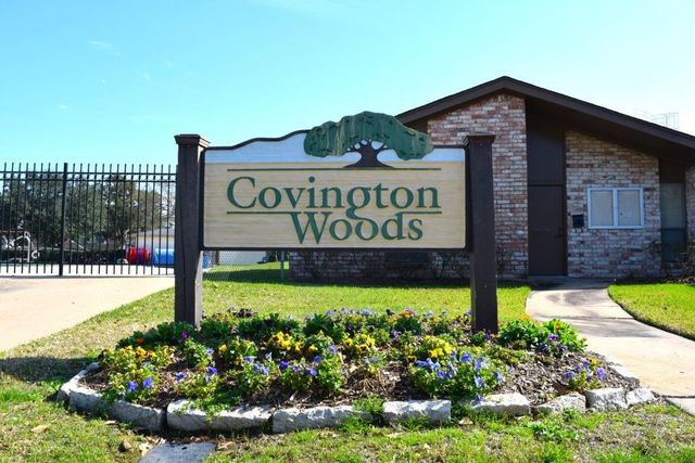 13603 Woodchester Drive, Sugar Land, TX 77498