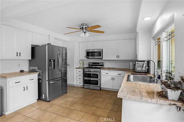 1312 Camelot, Corona, CA 92882