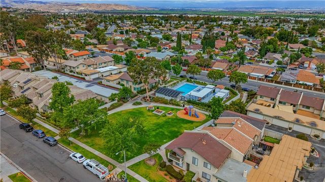 1312 Camelot, Corona, CA 92882