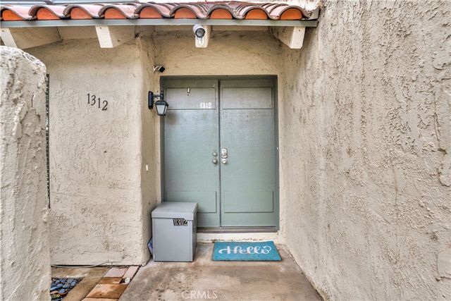 1312 Camelot, Corona, CA 92882