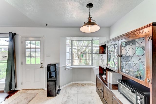 12211 Plumpoint Drive, Houston, TX 77099