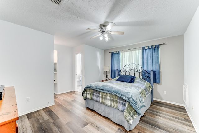 12211 Plumpoint Drive, Houston, TX 77099