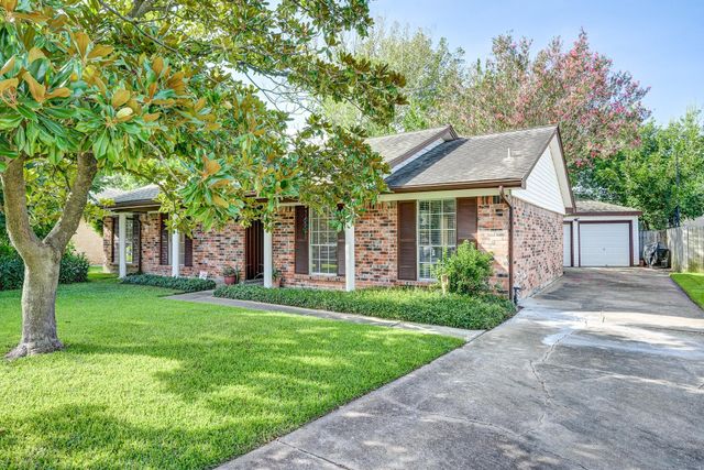 12211 Plumpoint Drive, Houston, TX 77099