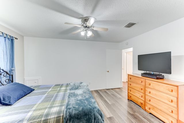 12211 Plumpoint Drive, Houston, TX 77099