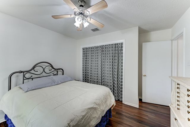12211 Plumpoint Drive, Houston, TX 77099