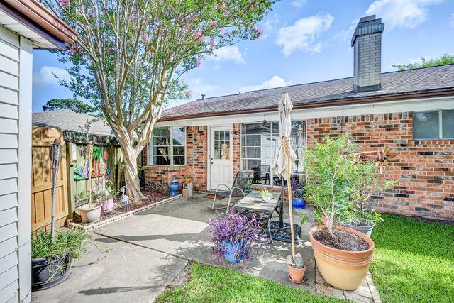 12211 Plumpoint Drive, Houston, TX 77099