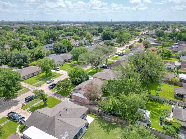 12211 Plumpoint Drive, Houston, TX 77099