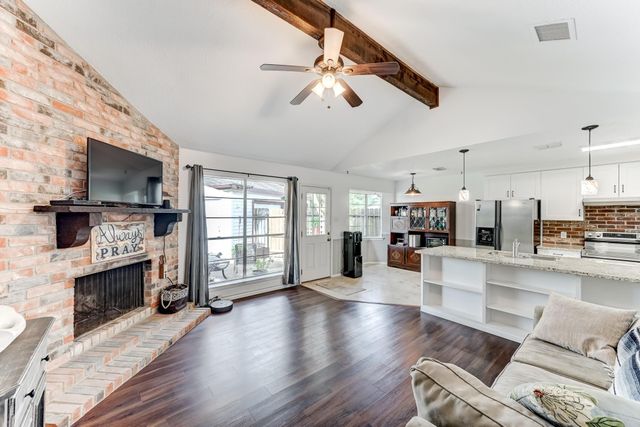 12211 Plumpoint Drive, Houston, TX 77099