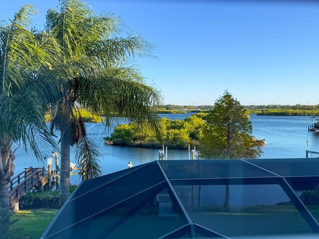 1881 RIVEREDGE DRIVE, Tarpon Springs, FL 34689