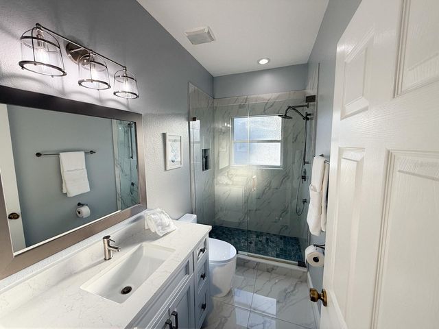 1881 RIVEREDGE DRIVE, Tarpon Springs, FL 34689