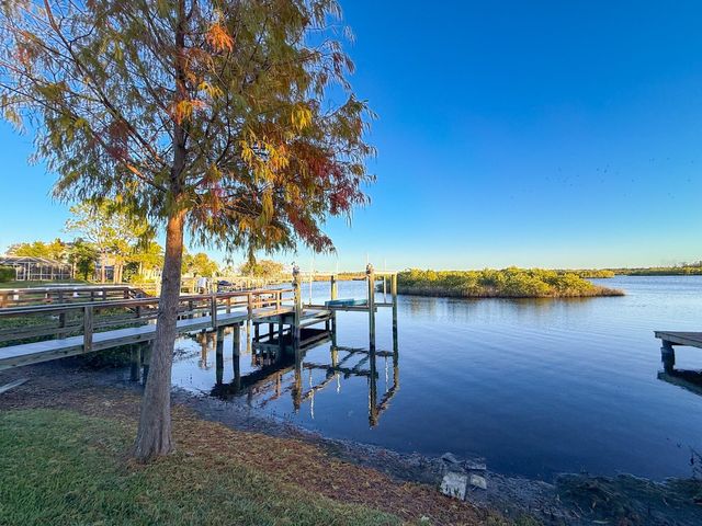 1881 RIVEREDGE DRIVE, Tarpon Springs, FL 34689