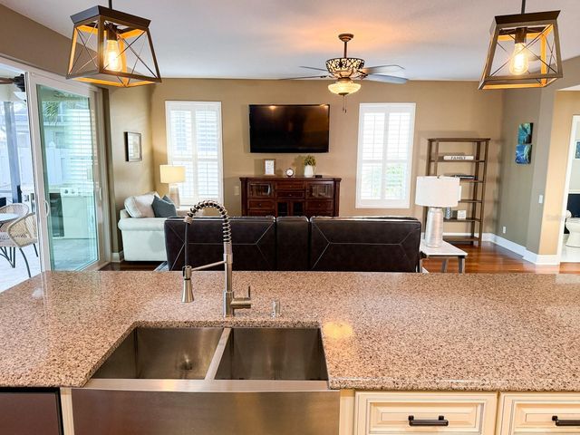 1881 RIVEREDGE DRIVE, Tarpon Springs, FL 34689