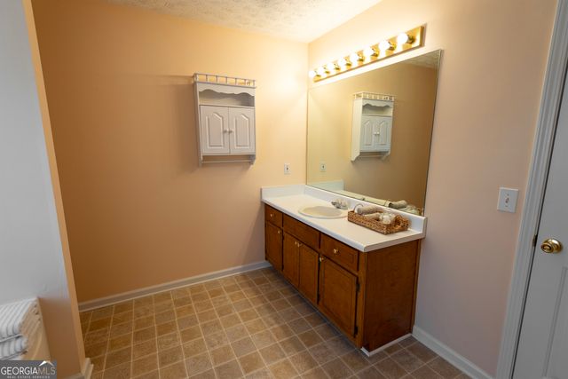 7231 Ironwood Drive, Gainesville, GA 30507