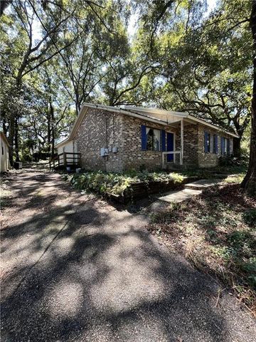 8309 Lake Ponchartrain Drive, Theodore, AL 36582