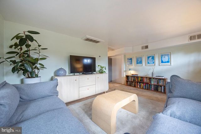 702 PURITAN ST, Baltimore, MD 21211