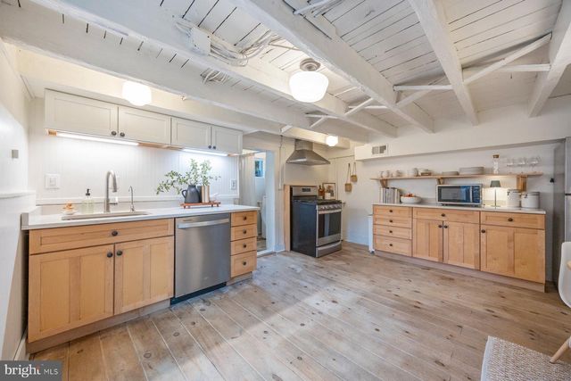 702 PURITAN ST, Baltimore, MD 21211