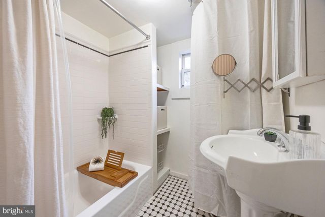 702 PURITAN ST, Baltimore, MD 21211